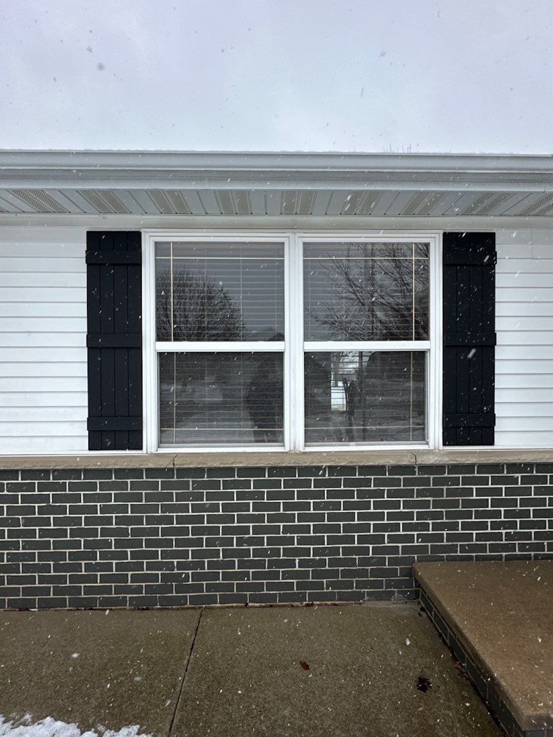 A before shot of a window in Fond Du Lac WI